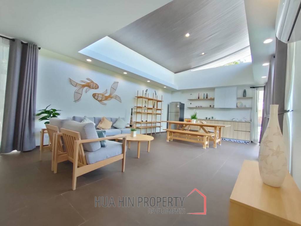 3 Bedroom Pool Villa on Beachfront Housing Development in Paknampran