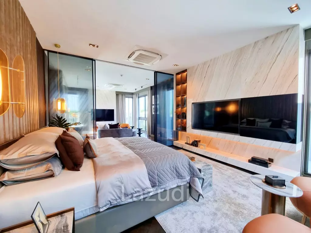 4 Bed 7 Bath 846 SQ.M Ninety-Five East One