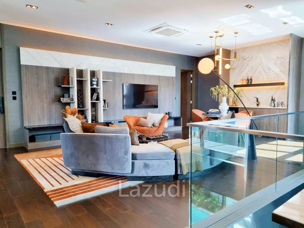 4 Bed 7 Bath 846 SQ.M Ninety-Five East One