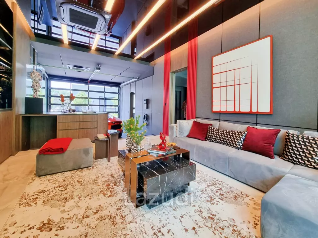 4 Bed 7 Bath 846 SQ.M Ninety-Five East One