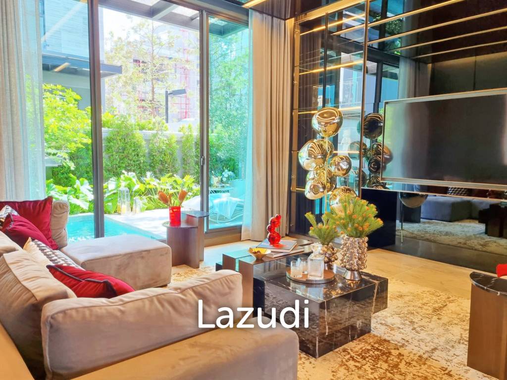 4 Bed 7 Bath 846 SQ.M Ninety-Five East One