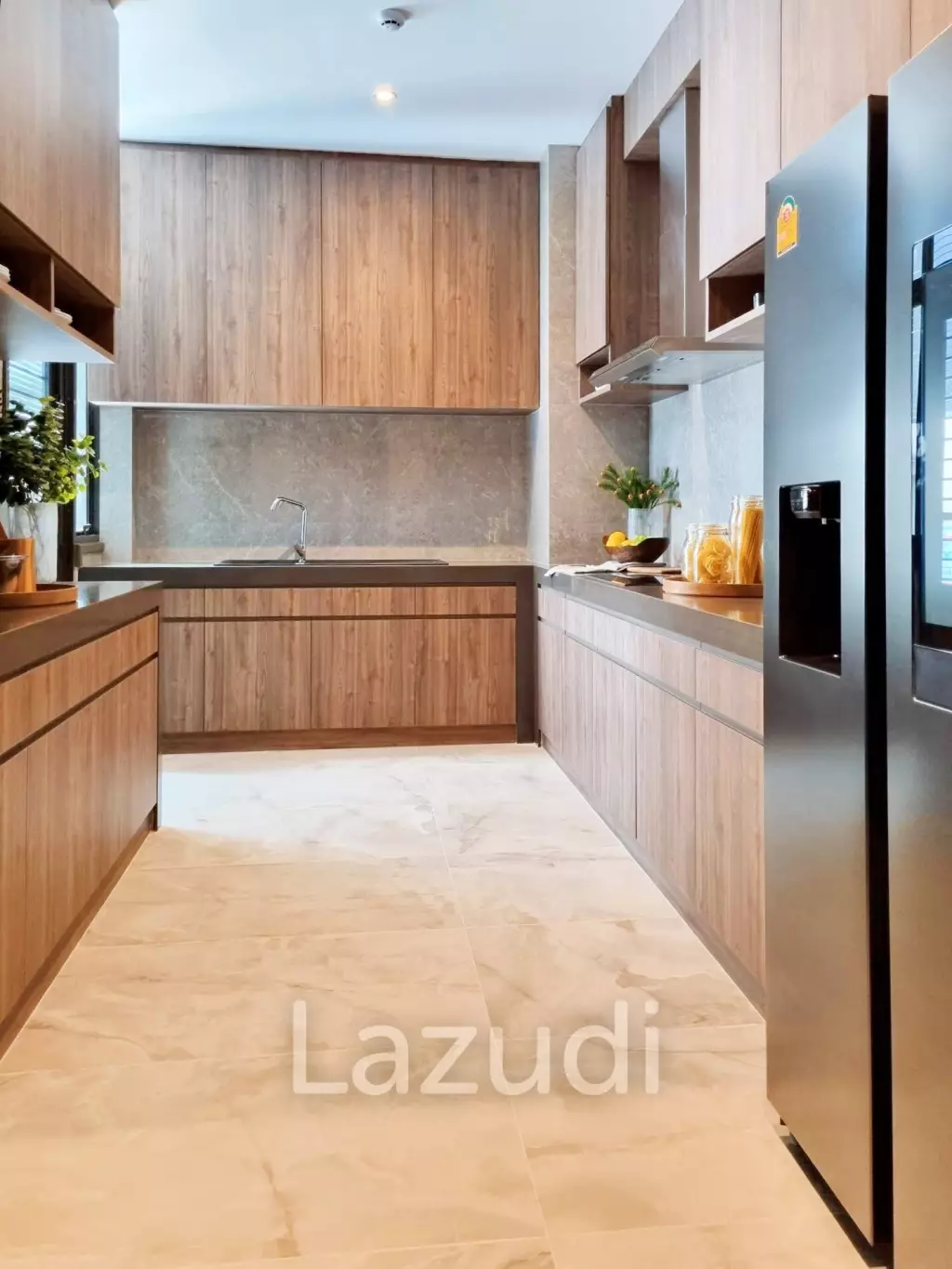 4 Bed 7 Bath 846 SQ.M Ninety-Five East One