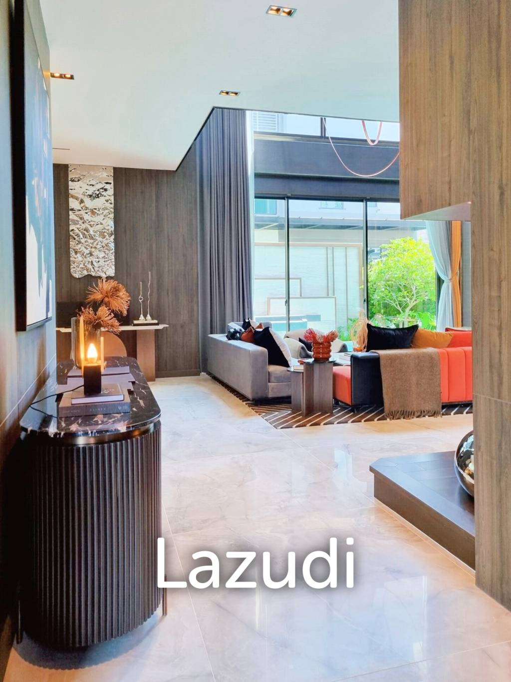 4 Bed 7 Bath 846 SQ.M Ninety-Five East One