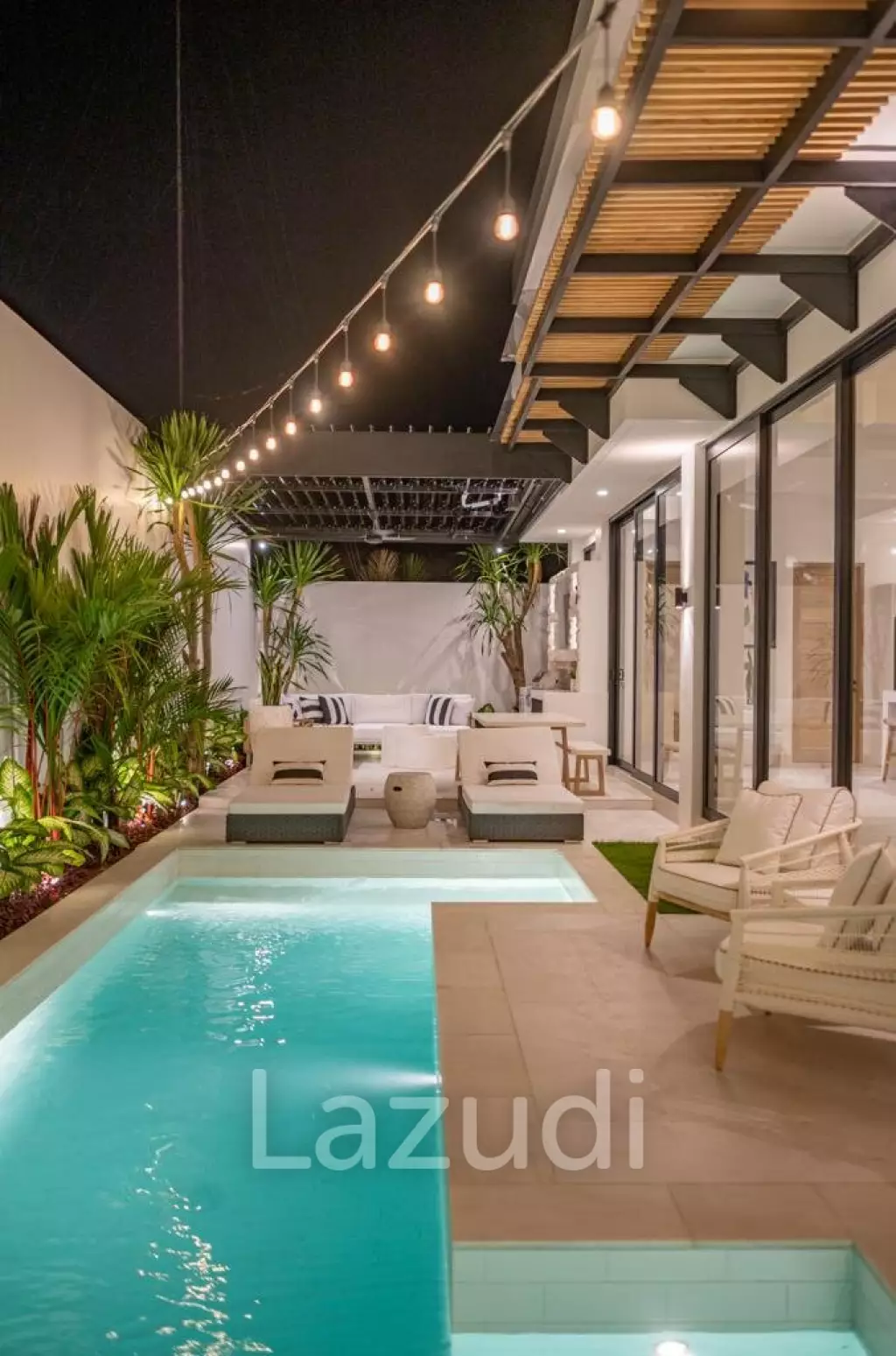 Luxurious Modern Villa Walking Distance to Bingin Beach