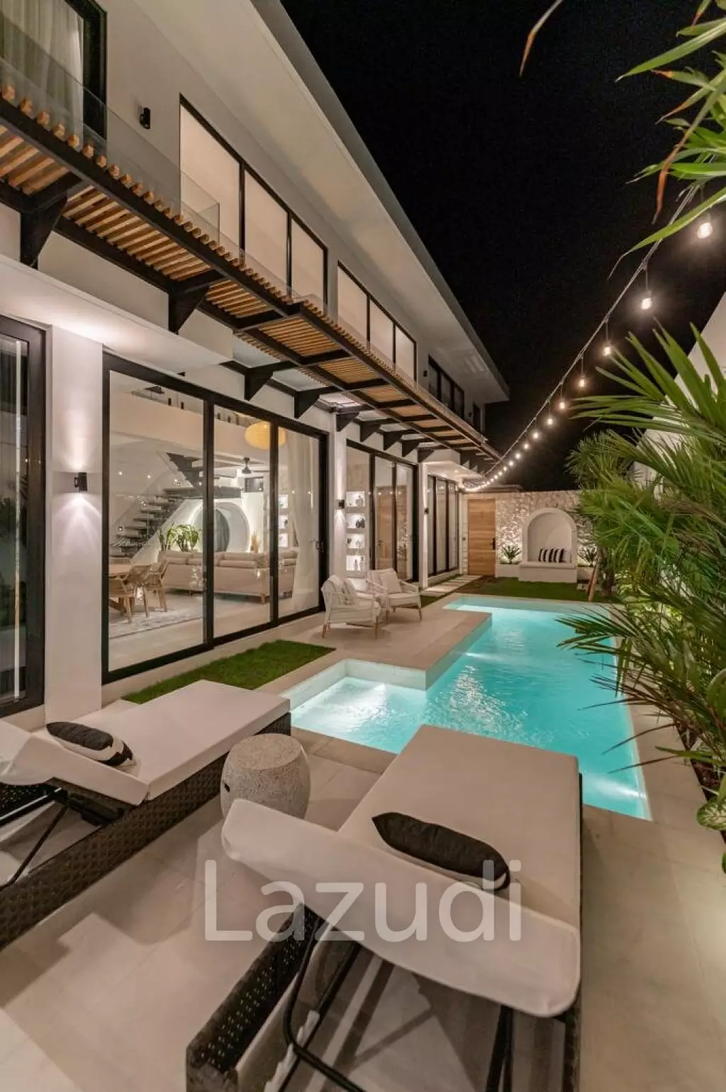 Luxurious Modern Villa Walking Distance to Bingin Beach