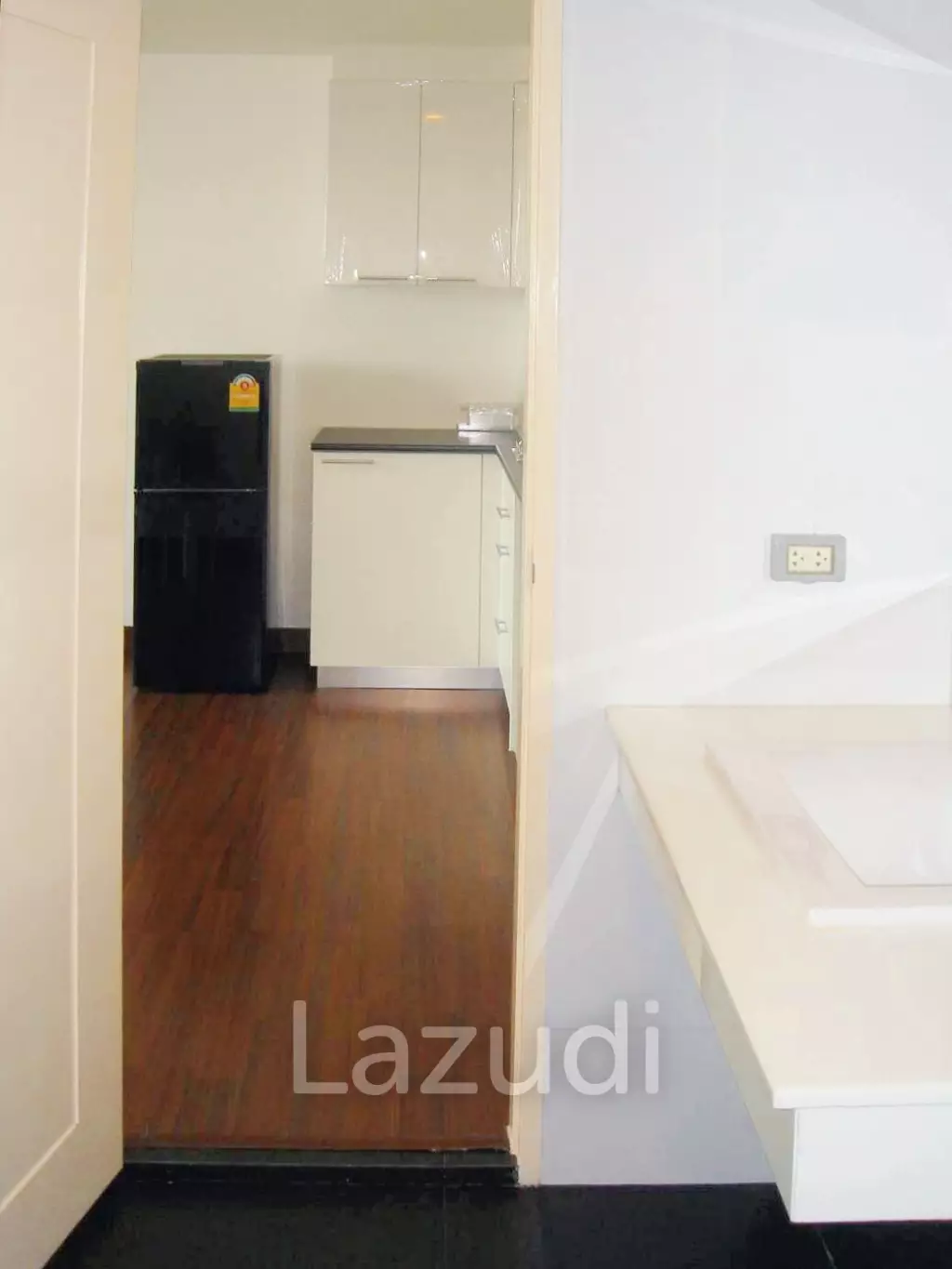 1 Bed 1 Bath 50 SQ.M D 65 Condominium