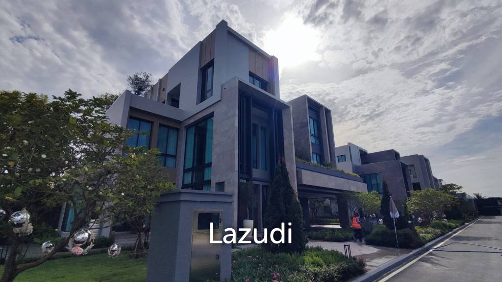 5 Bed 6 Bath 776 SQ.M Grand Bangkok Boulevard Rama 9 – Krungthep Kreetha
