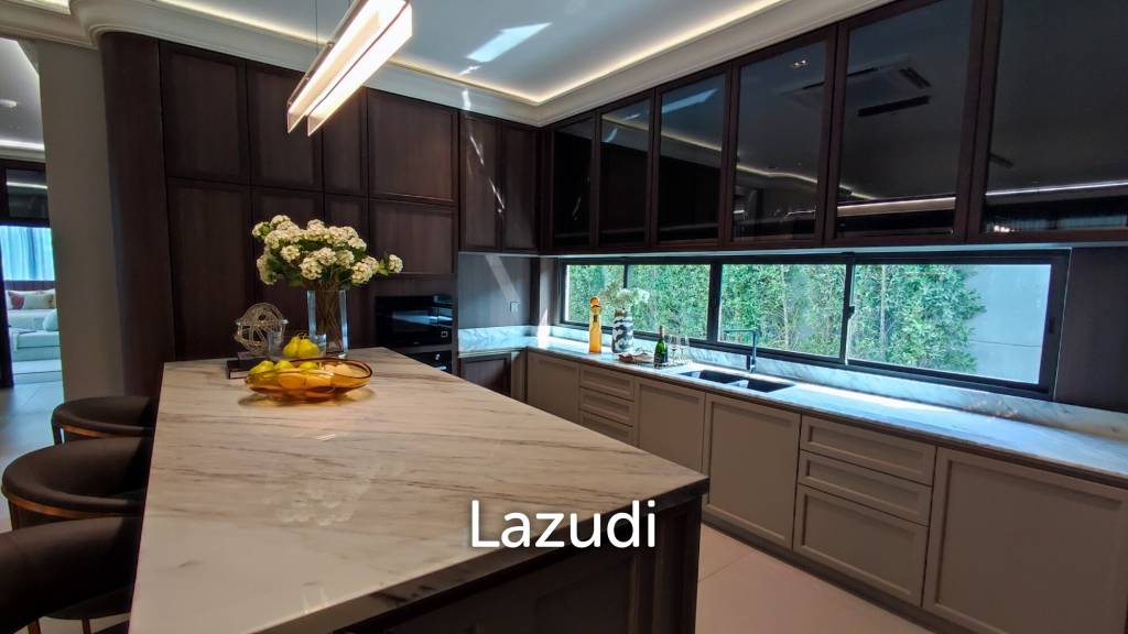 5 Bed 6 Bath 776 SQ.M Grand Bangkok Boulevard Rama 9 – Krungthep Kreetha
