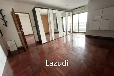 1 Bed 2 Bath 65 SQ.M Phayathai Plaza
