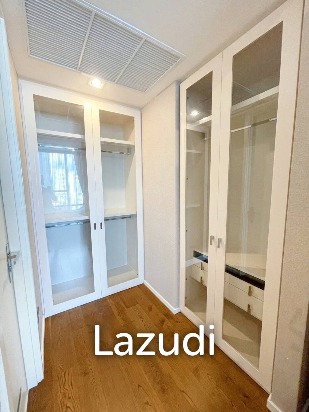 1 Bed 1 Bath 60 SQ.M The Bangkok Sathorn