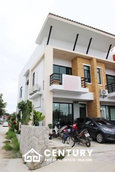 Nice Townhouse 2 Storey near town