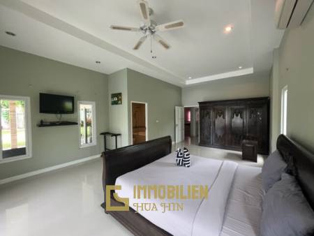 AV88 GOLD : 4 bed pool villa