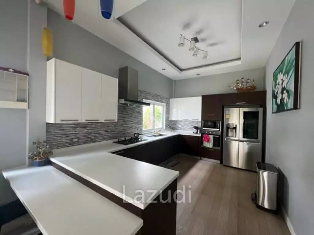 AV88 GOLD : 4 bed pool villa