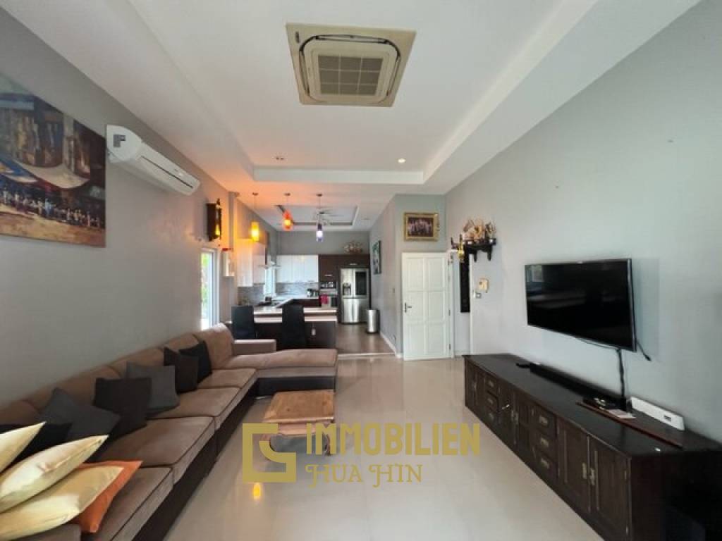 AV88 GOLD : 4 bed pool villa