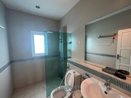 AV88 GOLD : 4 bed pool villa