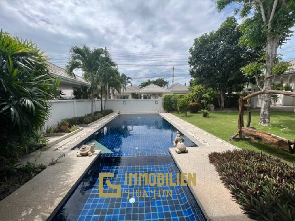 AV88 GOLD : 4 bed pool villa