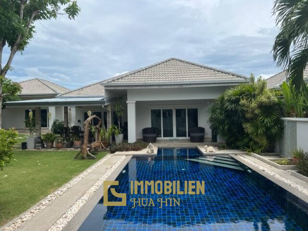 AV88 GOLD : 4 bed pool villa