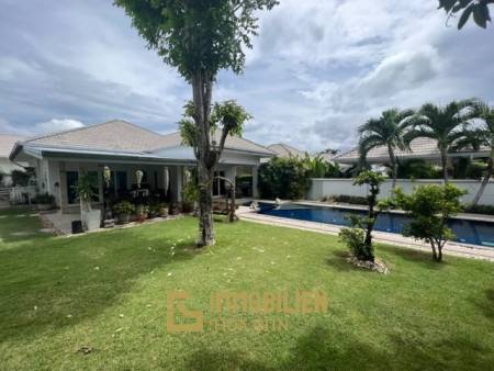 AV88 GOLD : 4 bed pool villa