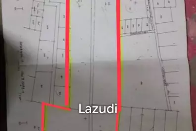 ABSOLUTE BEACHFRONT LAND CLOSE HUA HIN TOWN : included 2 storey house on bech
