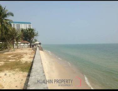 ABSOLUTE BEACHFRONT LAND CLOSE HUA HIN TOWN : included 2 storey house on bech