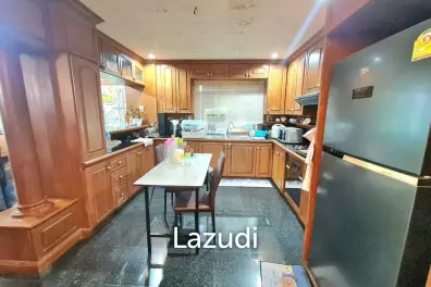 4 Bed 4 Bath 350 SQ.M House in East Pattaya