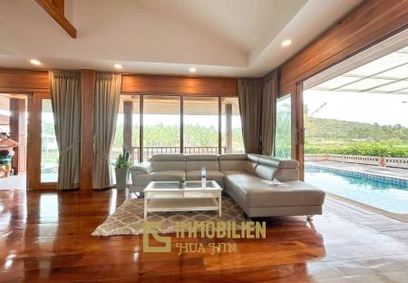 3 Schlafzimmer Pool Villa + Coffee Shop auf einem 10 Rai (16.000 qm) großen Land in Khao Kalok