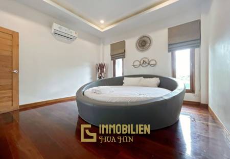 3 Schlafzimmer Pool Villa + Coffee Shop auf einem 10 Rai (16.000 qm) großen Land in Khao Kalok