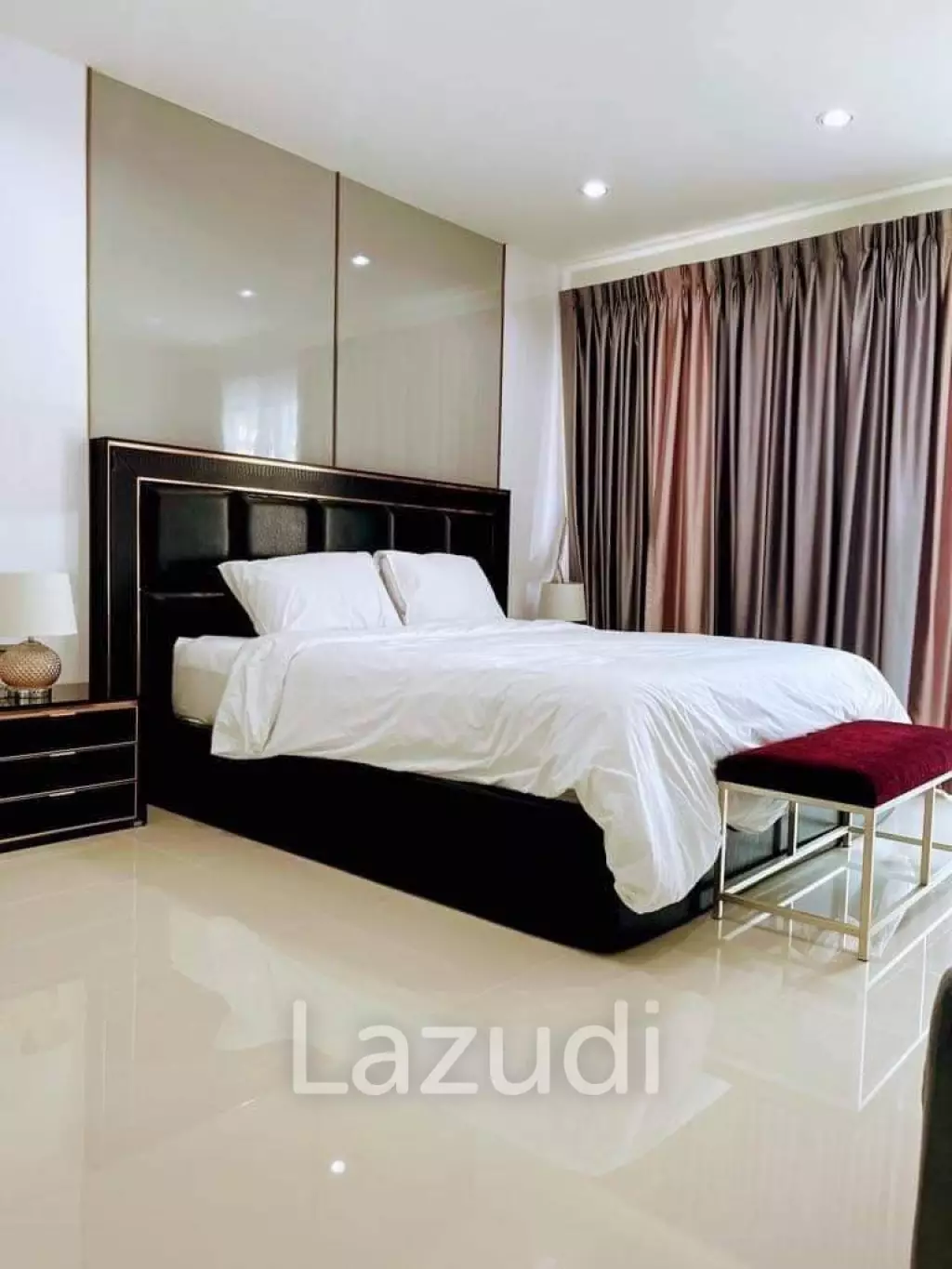 6 Bedroom 6 Bathroom 376 SQ.M Park Village