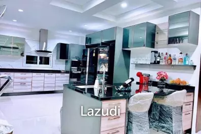 6 Bedroom 6 Bathroom 376 SQ.M Park Village