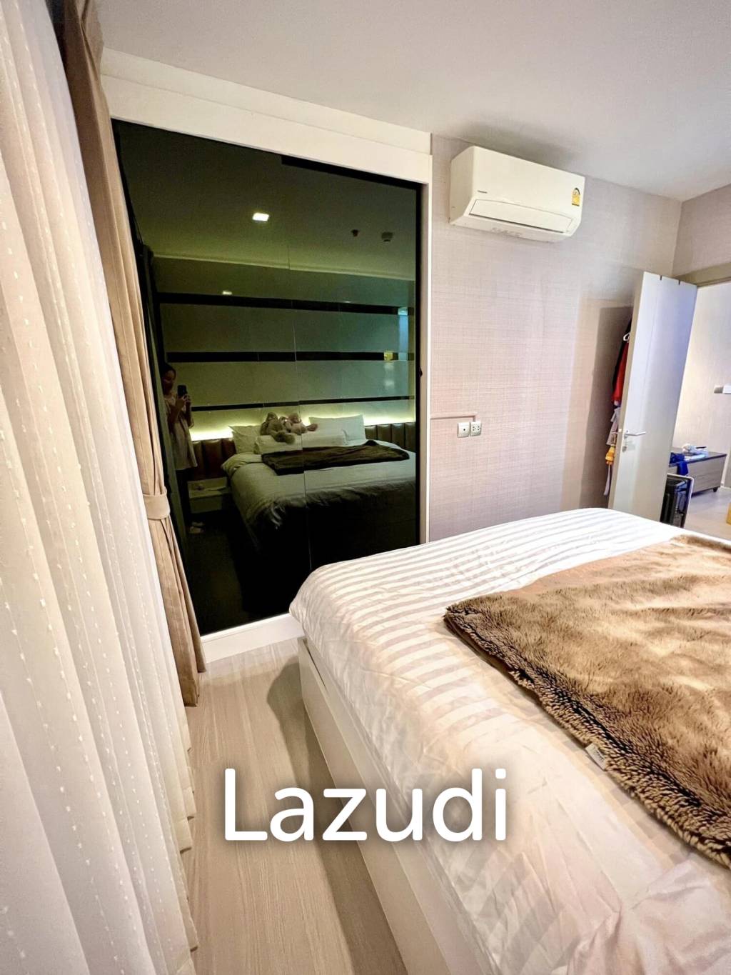 1 Bed 1 Bath 33 SQ.M LIFE Asoke - Rama 9