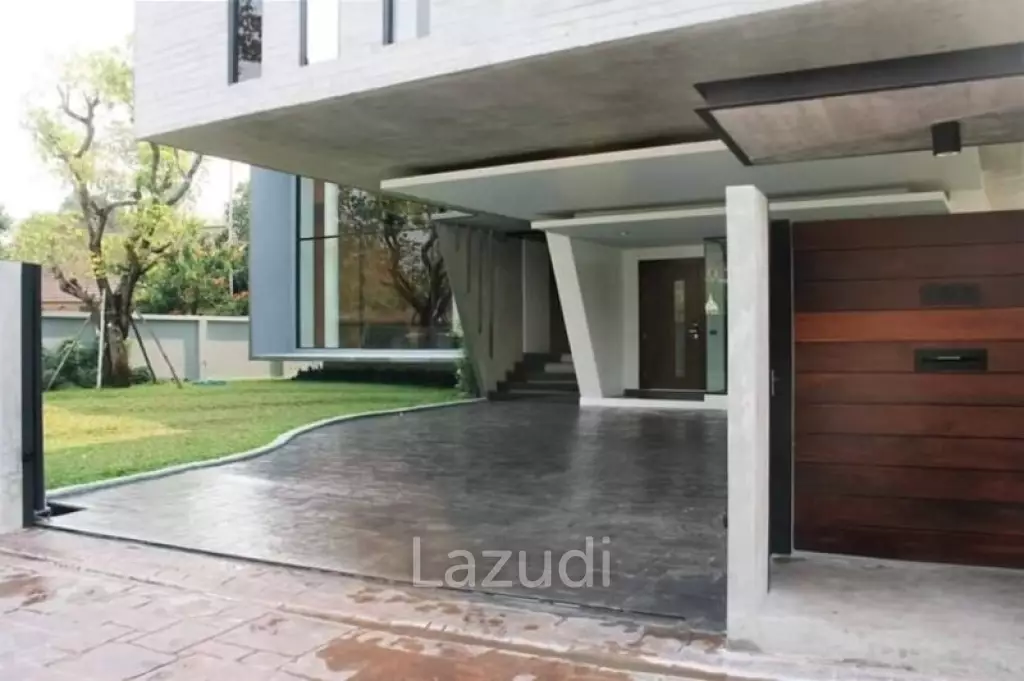 3 Bedrooms 350 SQ.M. Unique Design Luxury House