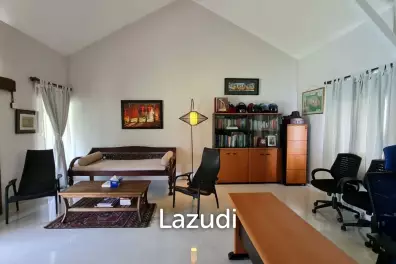 Riverfront Villa In Nyanyi