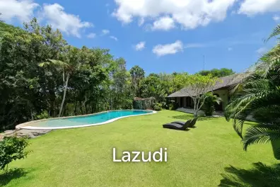 Riverfront Villa In Nyanyi