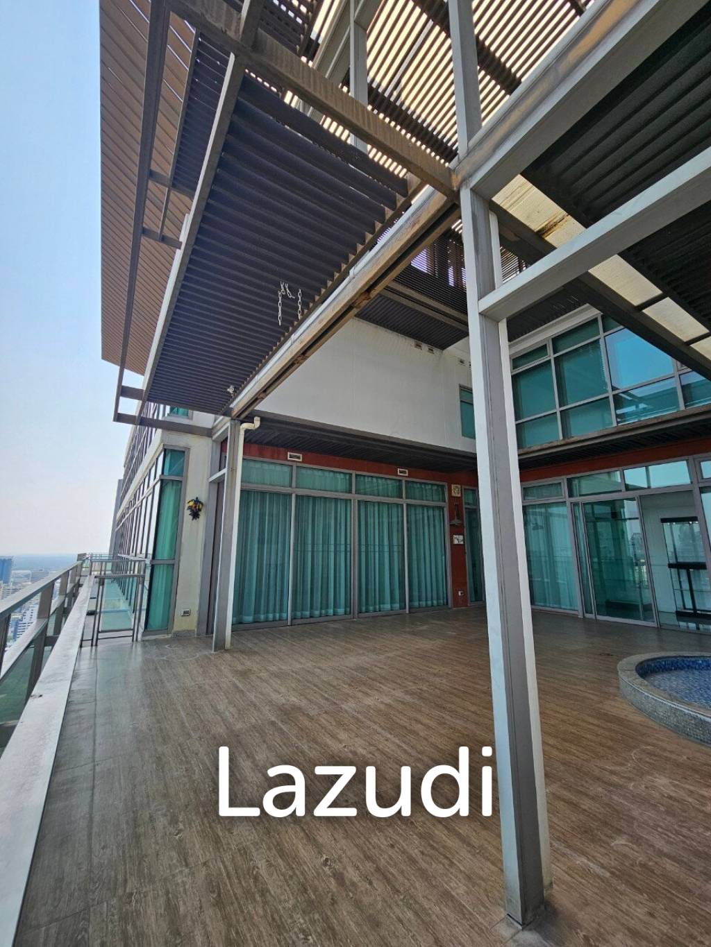5 Bedroom 6 Bathroom 613 SQ.M The Madison