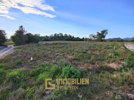 30 Rai Land Plot Next To Hua Hin Safari