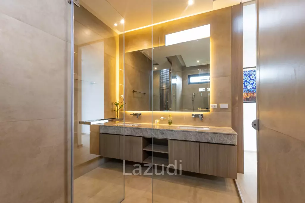 6 Bed 7 Bath 974 SQ.M Cendana Villas
