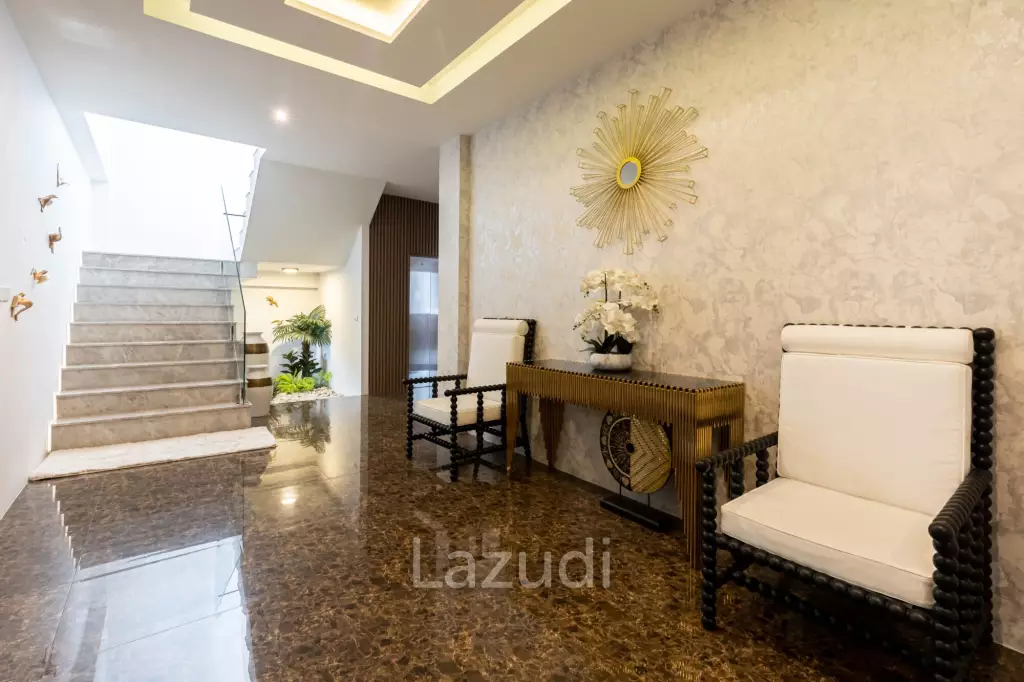 6 Bed 7 Bath 974 SQ.M Cendana Villas