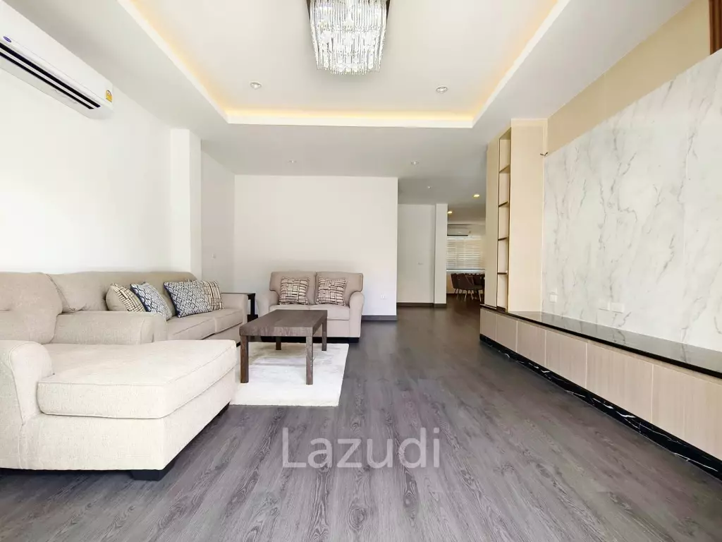 4 Bed 5 Bath 330 SQ.M House in Soi Sukhumvit 65