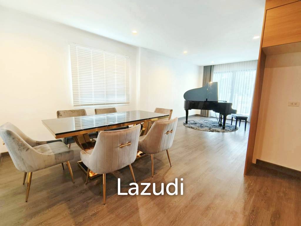 4 Bed 5 Bath 330 SQ.M House in Soi Sukhumvit 65