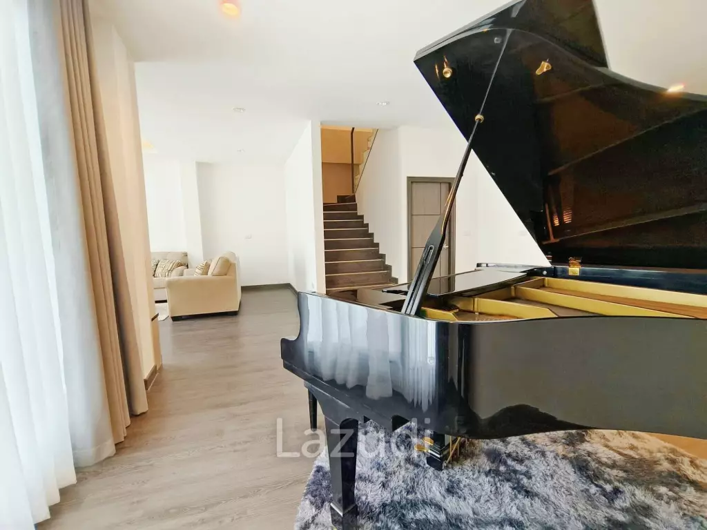 4 Bed 5 Bath 330 SQ.M House in Soi Sukhumvit 65