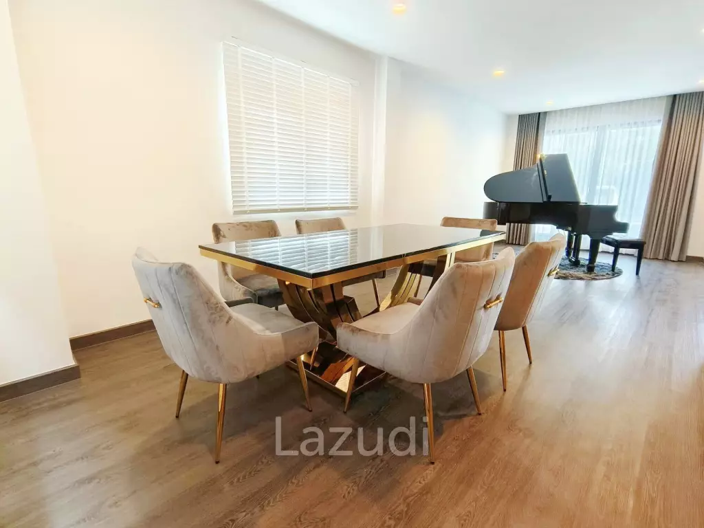 4 Bed 5 Bath 330 SQ.M House in Soi Sukhumvit 65