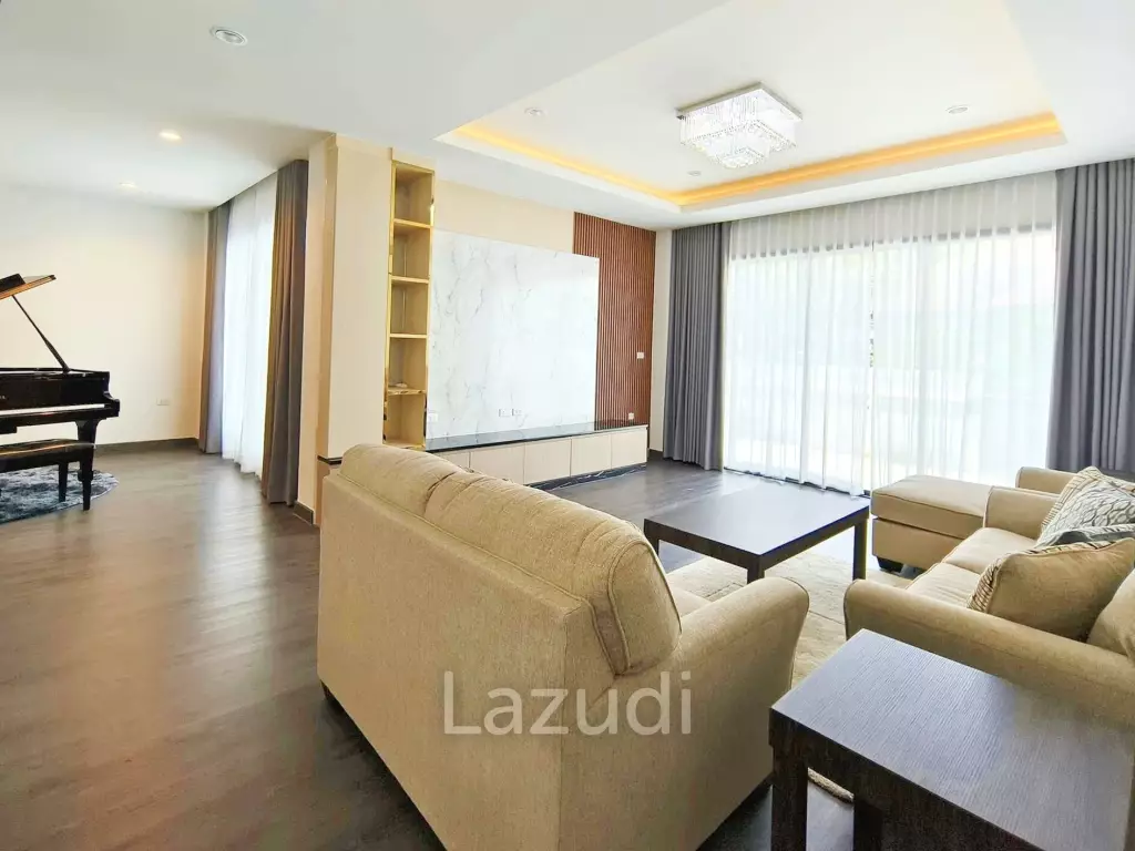 4 Bed 5 Bath 330 SQ.M House in Soi Sukhumvit 65
