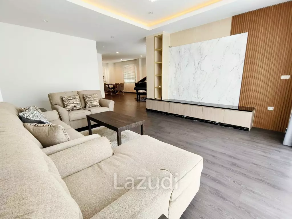 4 Bed 5 Bath 330 SQ.M House in Soi Sukhumvit 65