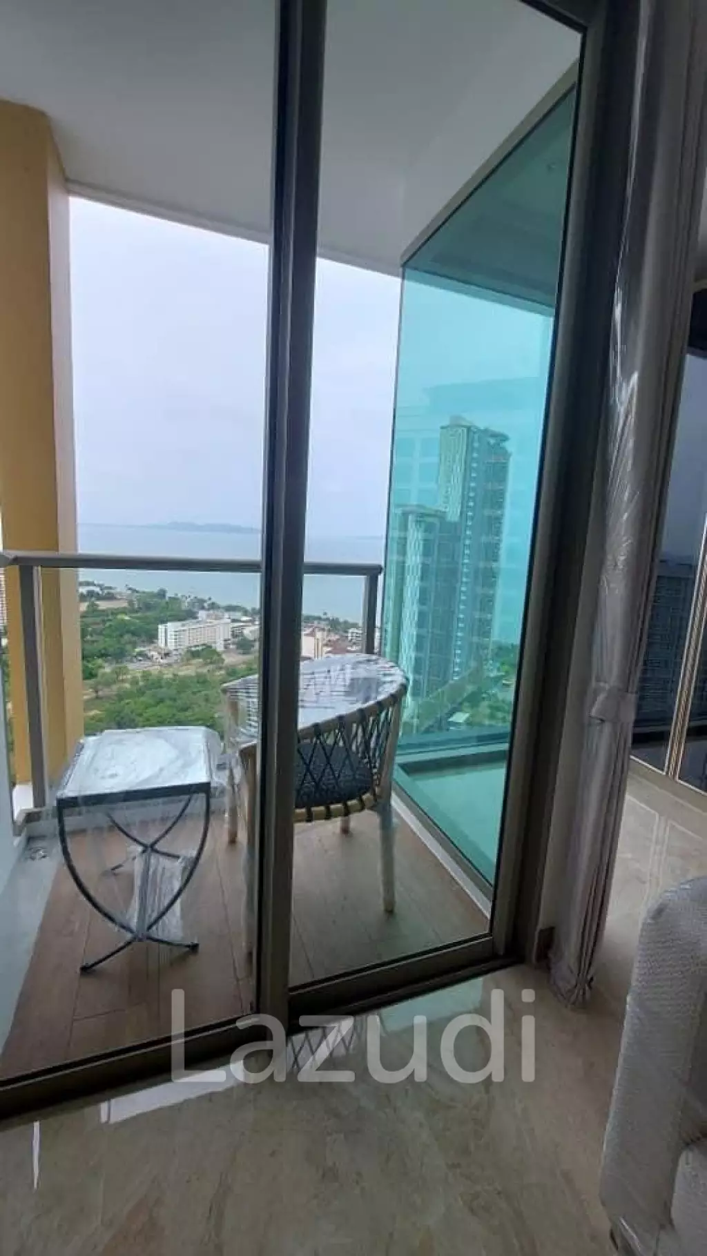 Studio 26 SQ.M The Riviera Ocean Drive