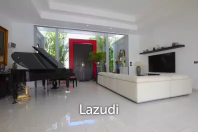 8 Bedroom 9 Bathroom 800SQ.M Siam Royal View