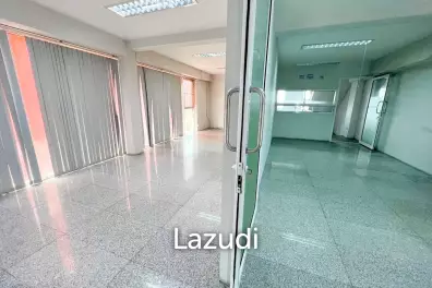 Office Building for Sale on Chao Khun Thahan Road