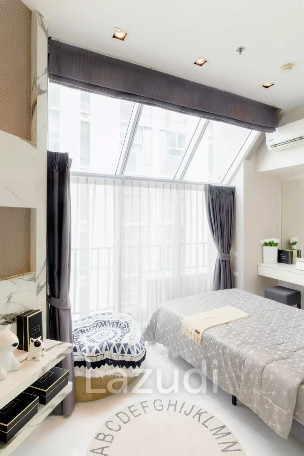 2 Bed 2 Bath 127 SQ.M Belle Grand Rama 9