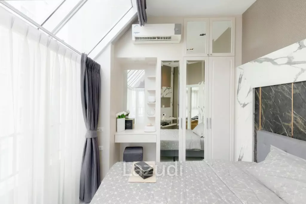 2 Bed 2 Bath 127 SQ.M Belle Grand Rama 9