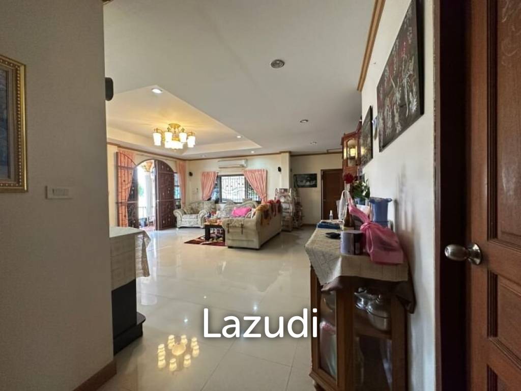 4 Bed 2 Bath 1720 SQ.M House in East Pattaya