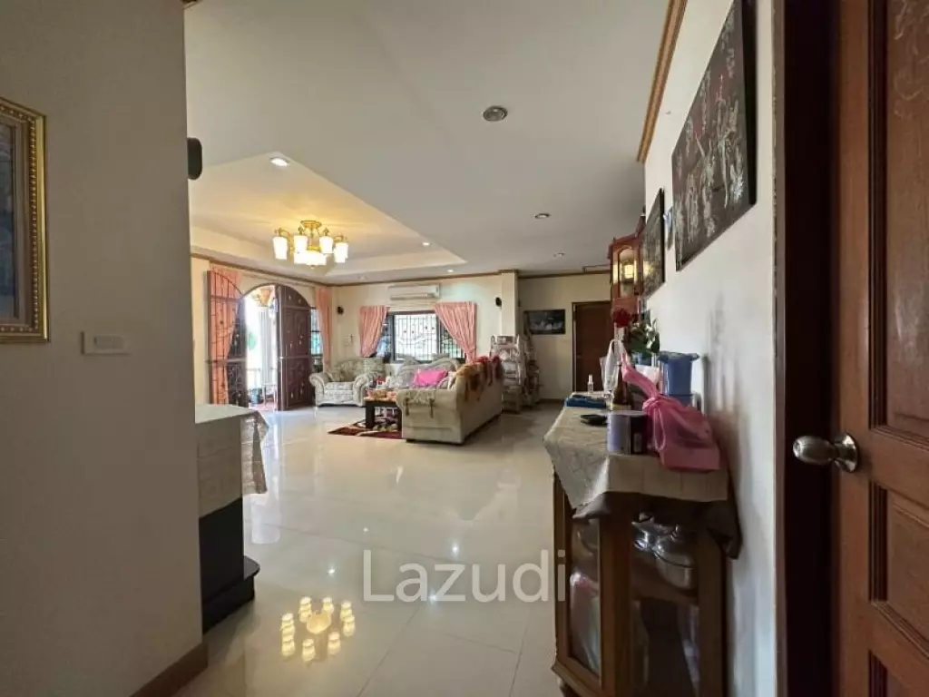 4 Bed 2 Bath 1720 SQ.M House in East Pattaya